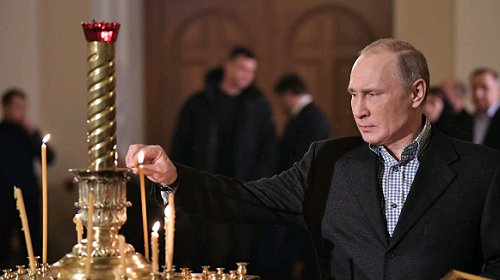 Путин встретил Рождество в одном из старейших храмов Петербурга