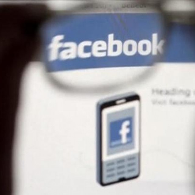 Демократическая цензура не дремлет: Фейсбук продолжает борьбу с текстом российского журналиста о вой