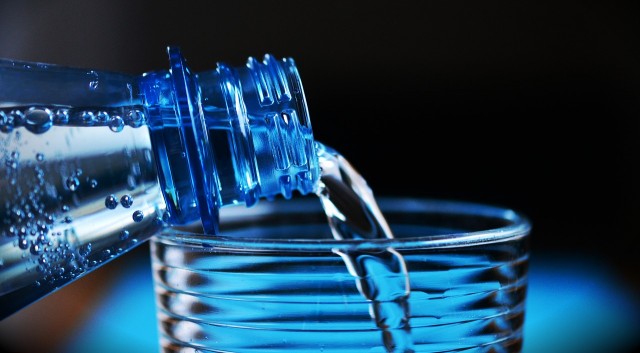 Что будет, если в течение месяца пить только воду?