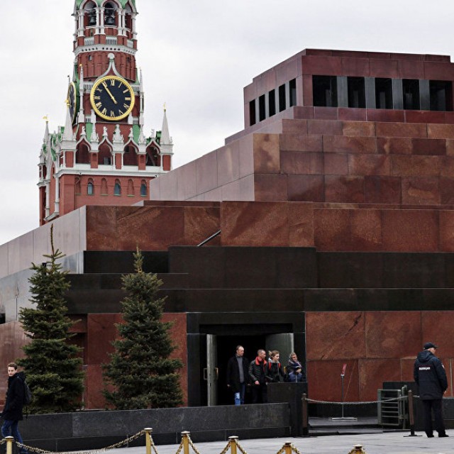 Мавзолей Ленина временно закроют для посетителей