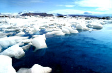 Ученые решили заморозить льды в Арктике