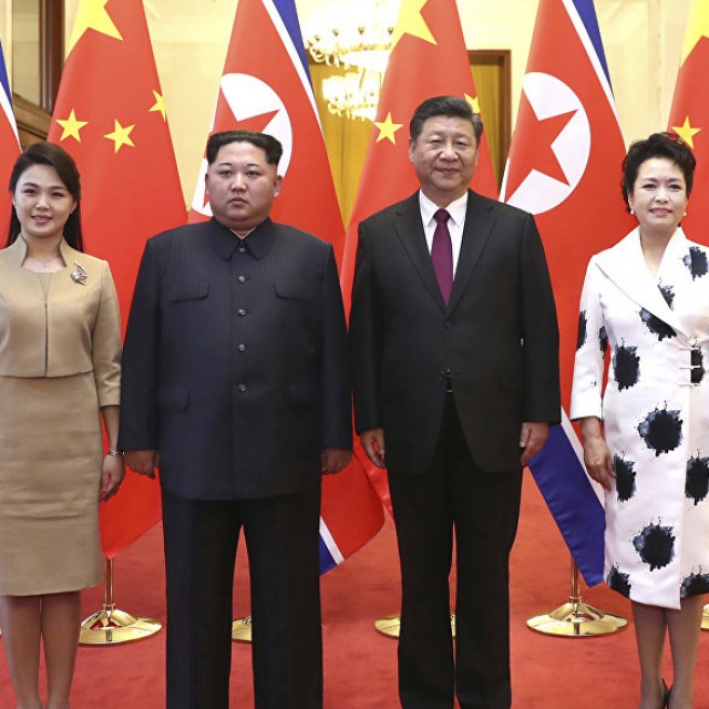 Япония ждет от Китая разъяснений из-за визита Ким Чен Ына