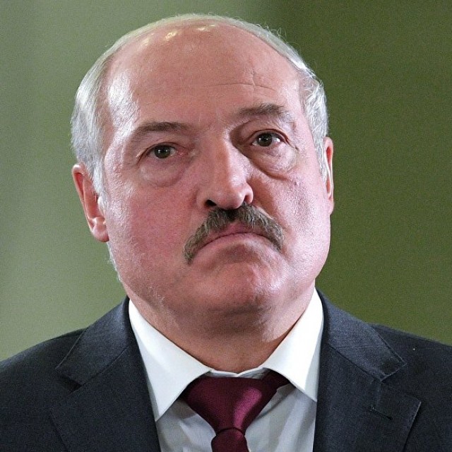 Лукашенко запретил ветеранам умирать раньше него
