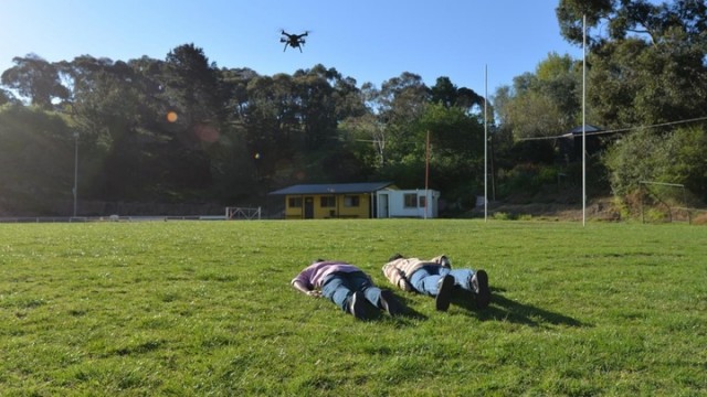 В помощь спасателям: дроны научились отличать живых людей от мёртвых - Вести.Наука