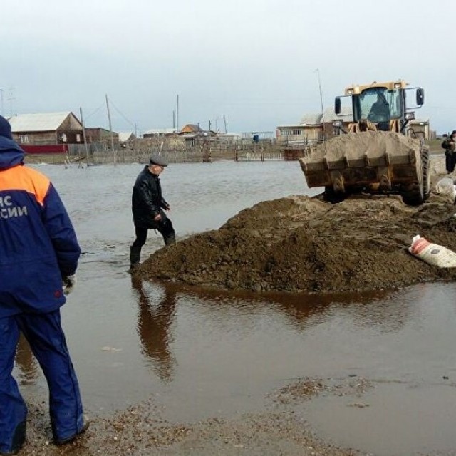 В Якутии начались выплаты пострадавшим от паводка жителям