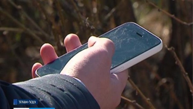 В школах Бурятии разработают рекомендации по ограничению использования смартфонов