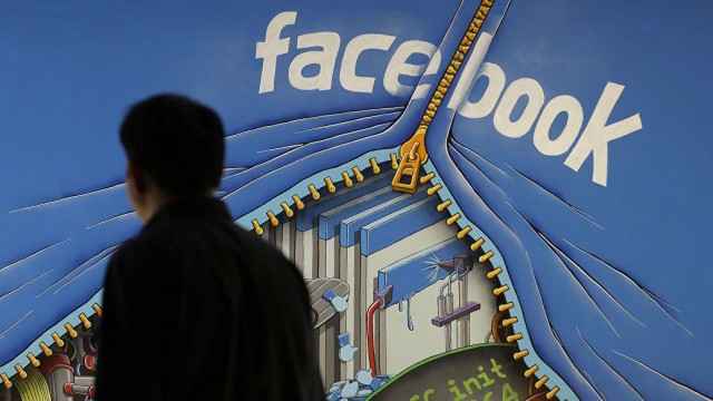 Facebook изменит технологии борьбы с насилием в ленте