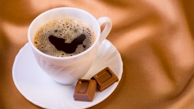 Специалисты выяснили, сколько чашек кофе в день могут довести до мигрени - Вести.Наука