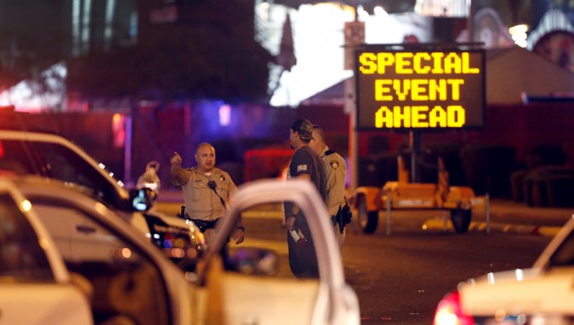 Стрелок из Лас-Вегаса успешно прошел проверку перед покупкой оружия, сообщило AP