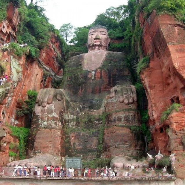 Лэшань Гигантский Будда, Китай