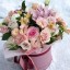 Почему лучше дарить цветы в декоративной коробке?