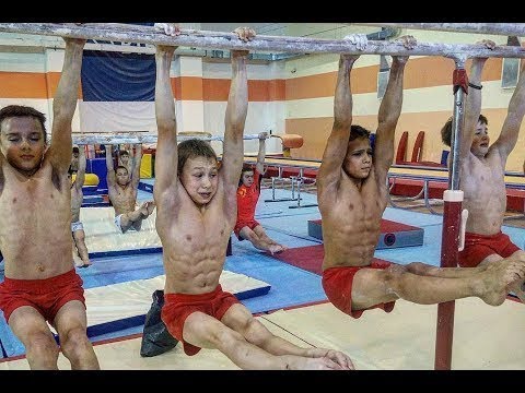 Тренировка Детей ГИМНАСТОВ из Сурового Челябинска - БУДУЩИЕ ОЛИМПИЙЦЫ! Спорт мотивация